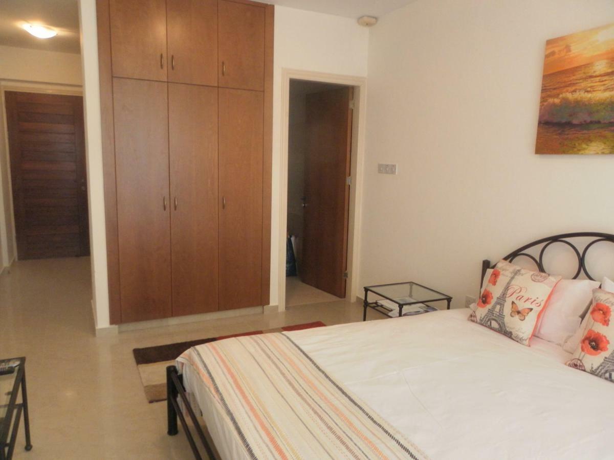 Studio, E104 With Double Bed, Kitchen & Shower Room, Sunny Balcony Peyia Exterior foto